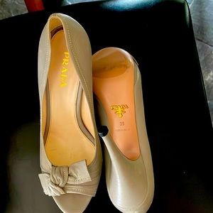 Prada sandals size 39 light gray